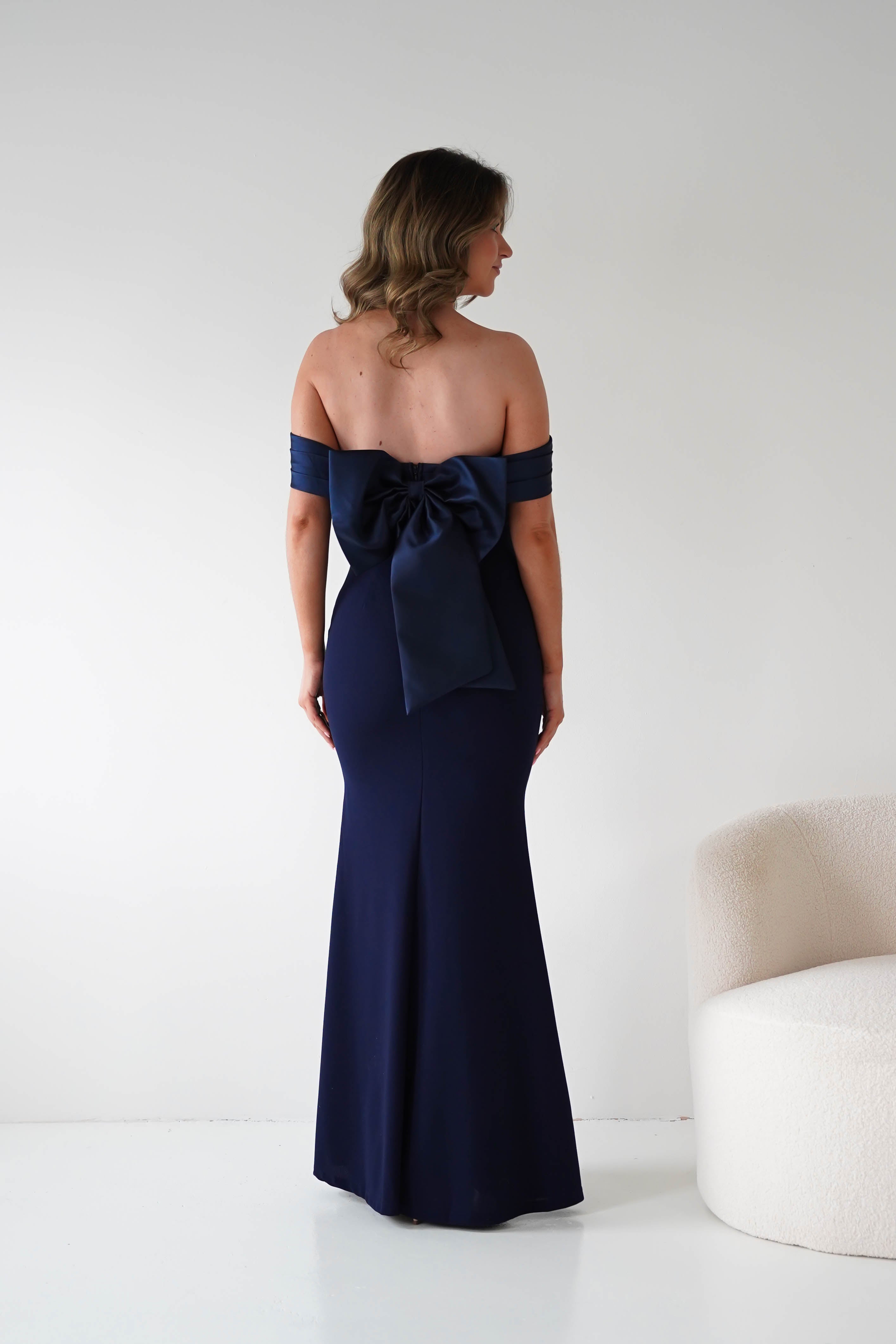 Oh Hello Clothing Women > Clothing > Dresses Miranda Bodycon Bow Back Dress | Navy