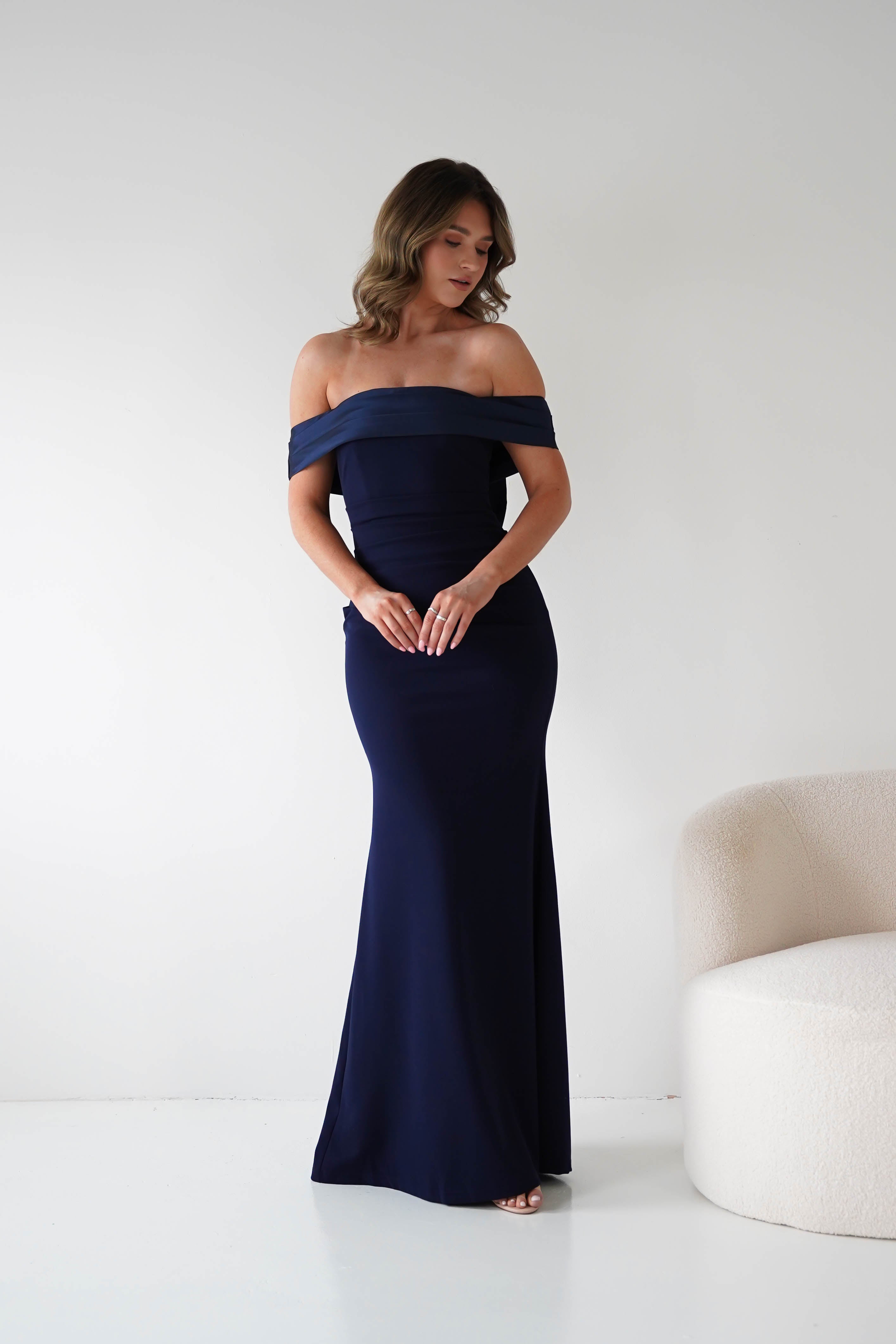 Oh Hello Clothing Women > Clothing > Dresses Miranda Bodycon Bow Back Dress | Navy